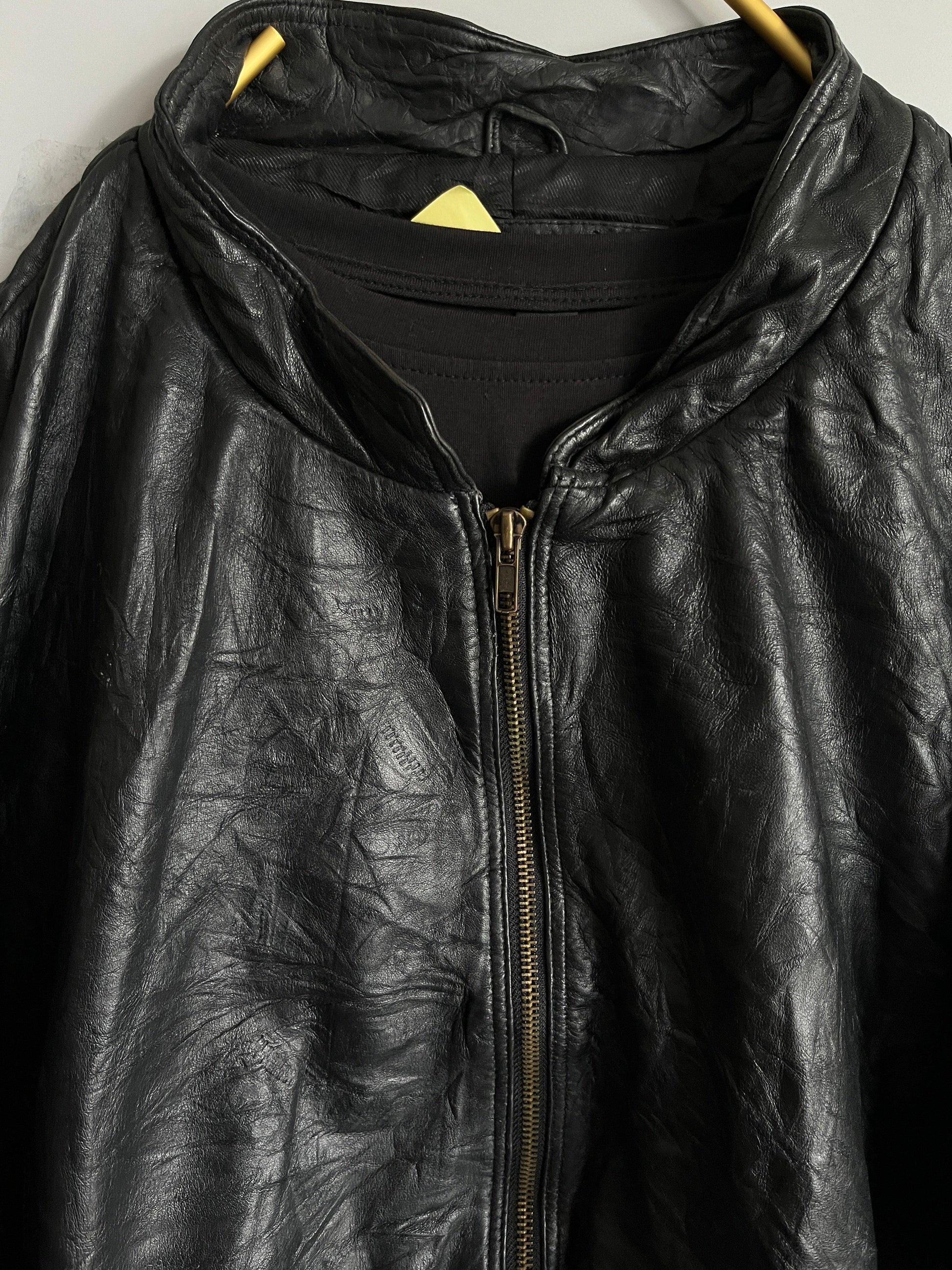 Shique Black Elegant Real Leather Jacket Gothic / Oldmoney / Retro / Metal Grunge
Vintage y2k - Shoplifts