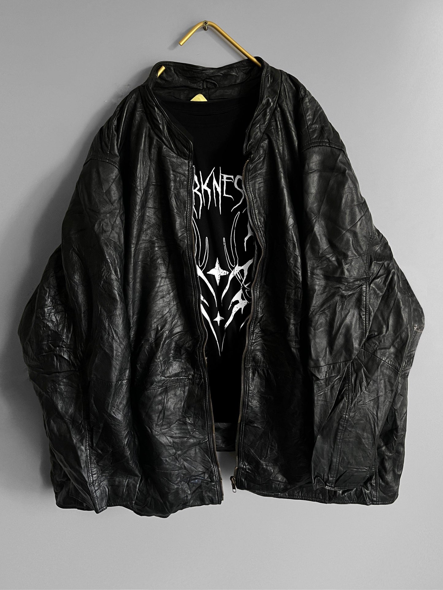 shique black elegant real leather jacket gothic / oldmoney / retro / metal grunge
vintage y2k - shoplifts