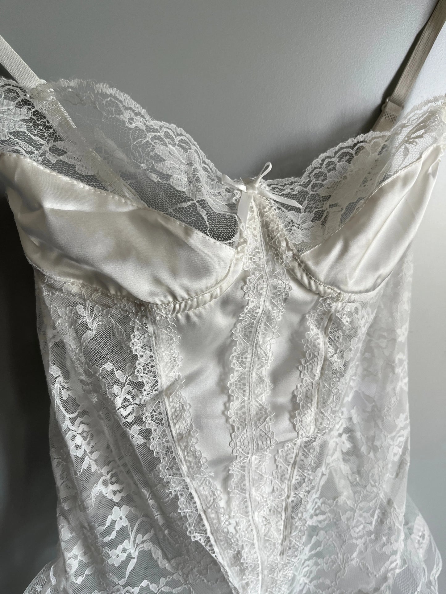 corsetto nero in pizzo