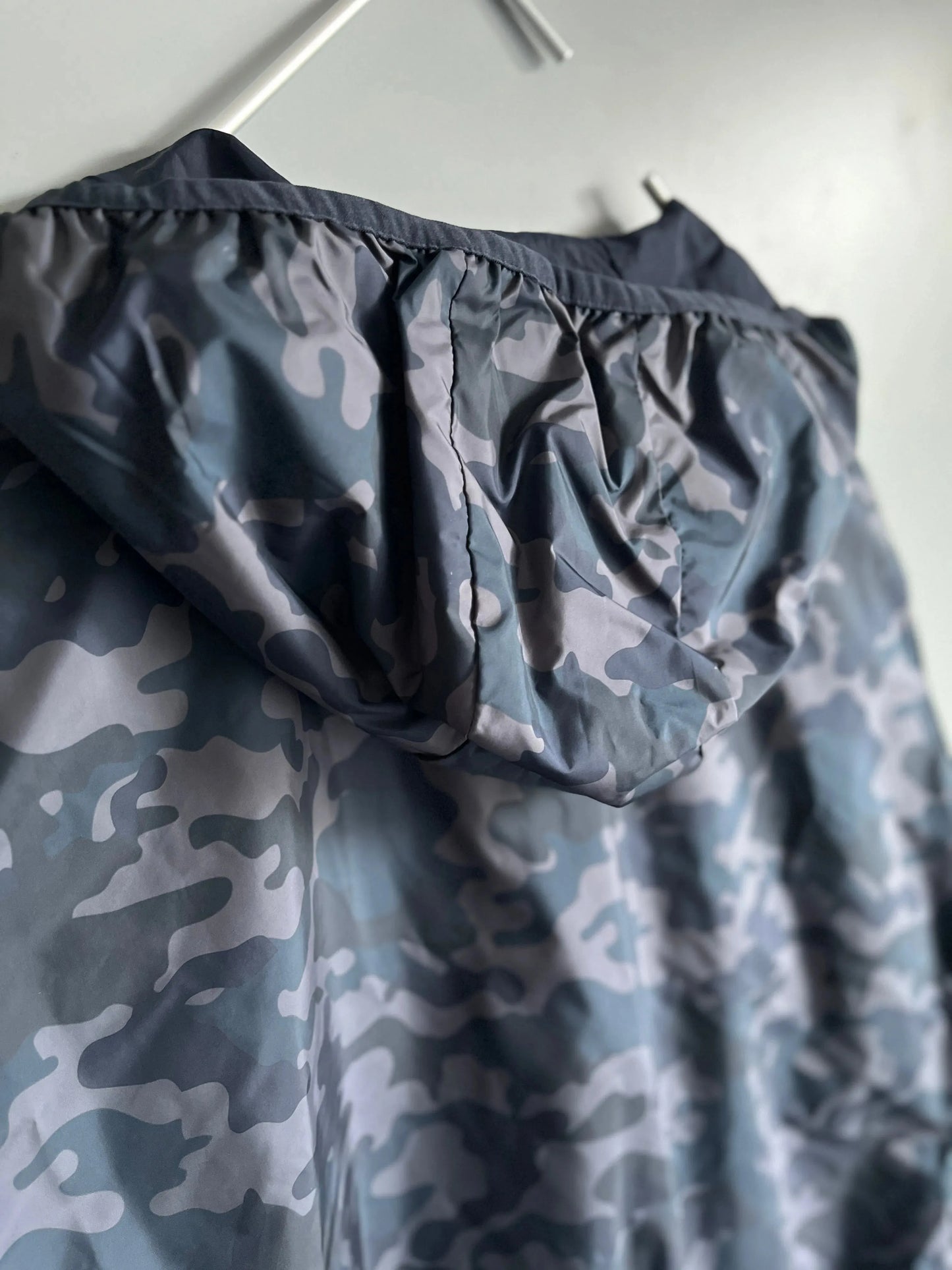 camouflage double sided hooded track jacket - shoplifts