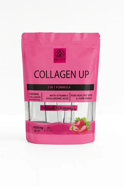 Pacchetto rosa di 'Collagen Up' con sapore di fragola su sfondo bianco
