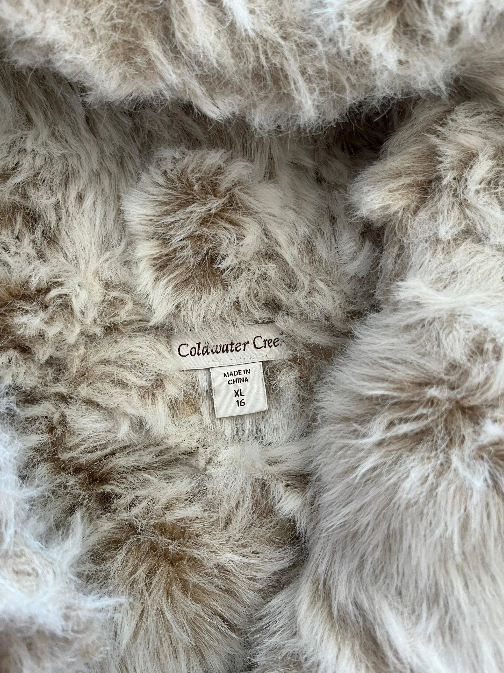 Cappotto afghano in pelliccia pesante in stile gotico vittoriano old money - Shoplifts