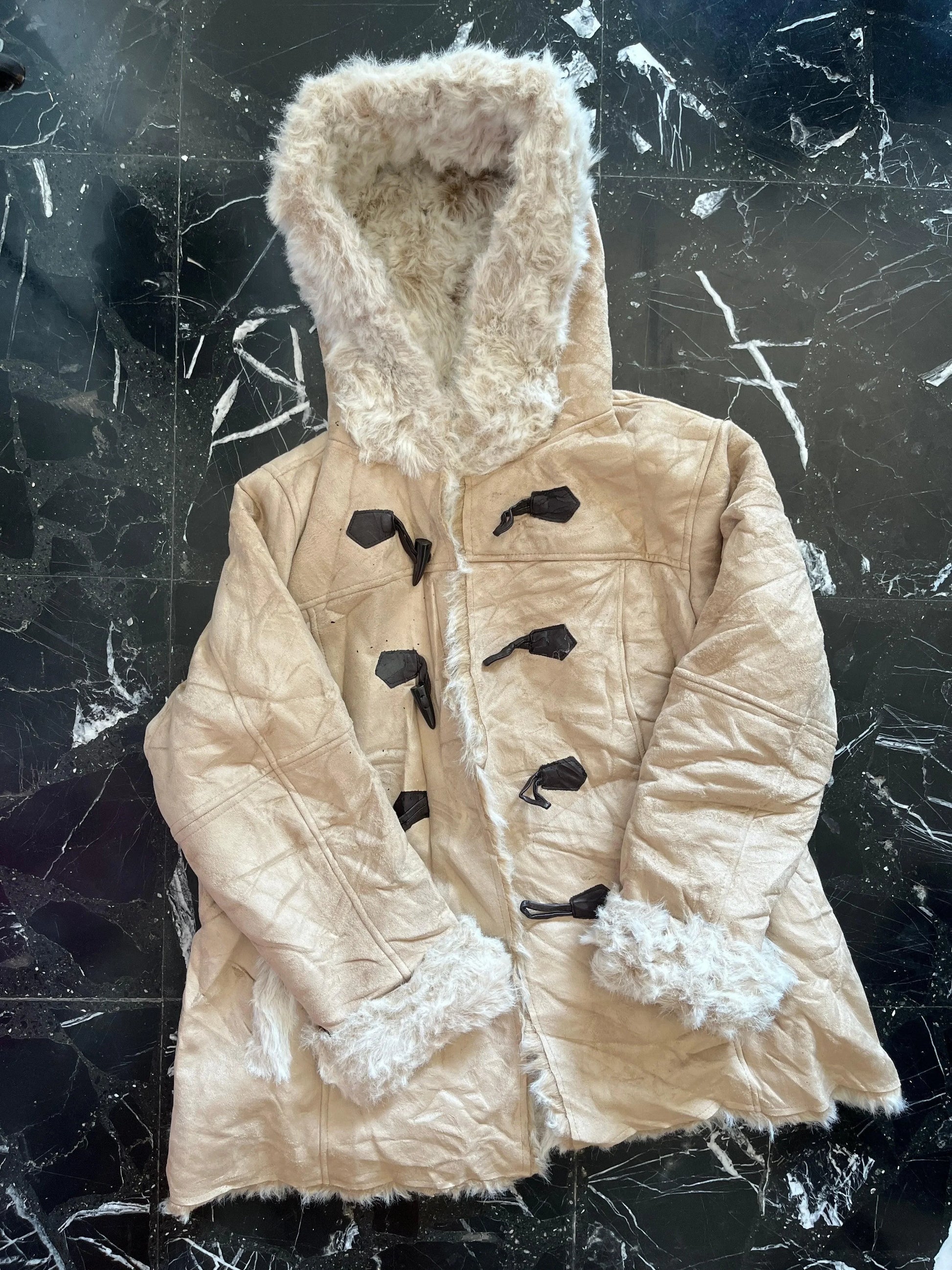 Cappotto afghano in pelliccia pesante in stile gotico vittoriano old money - Shoplifts