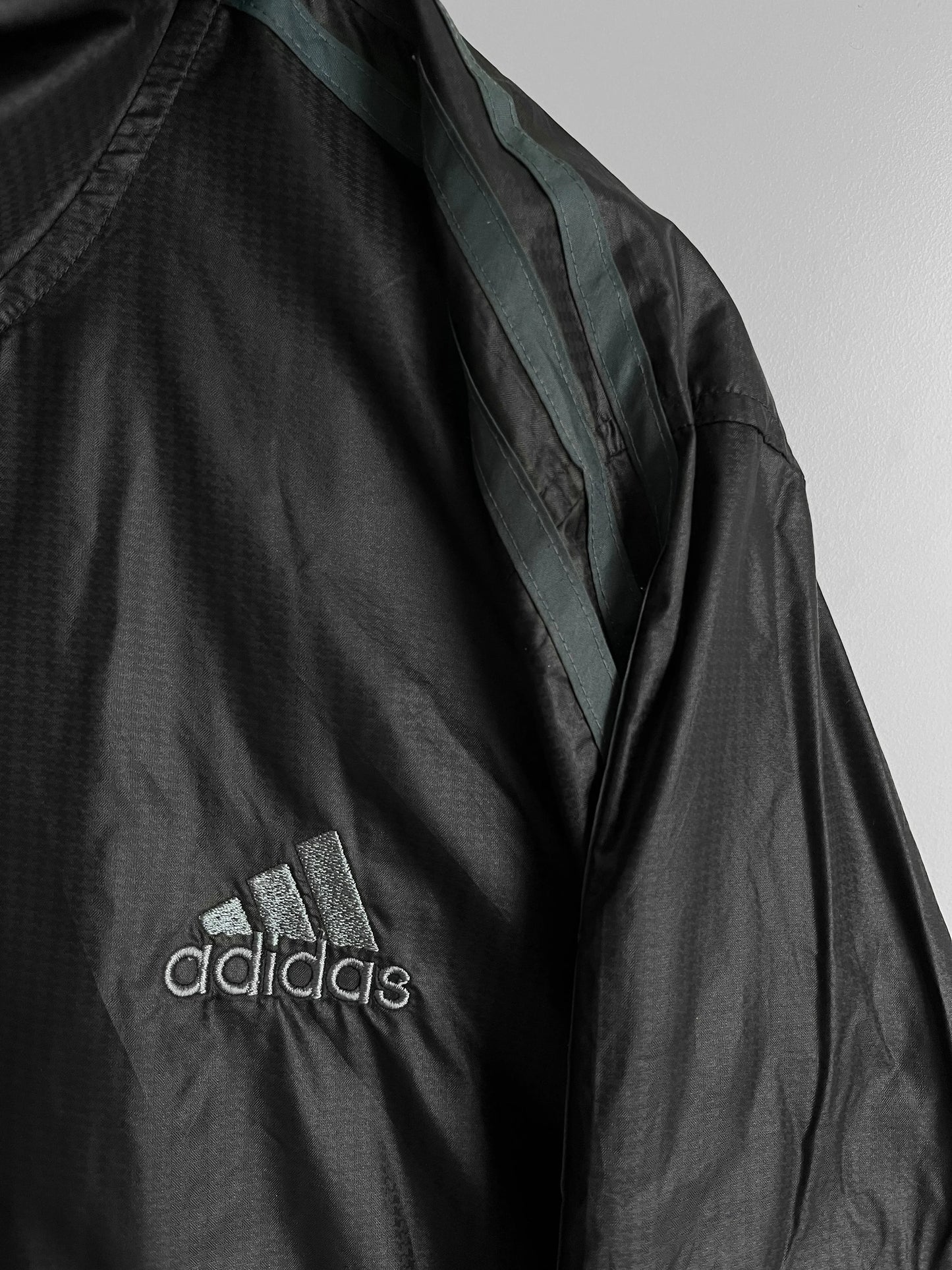 giacca a vento vintage adidas