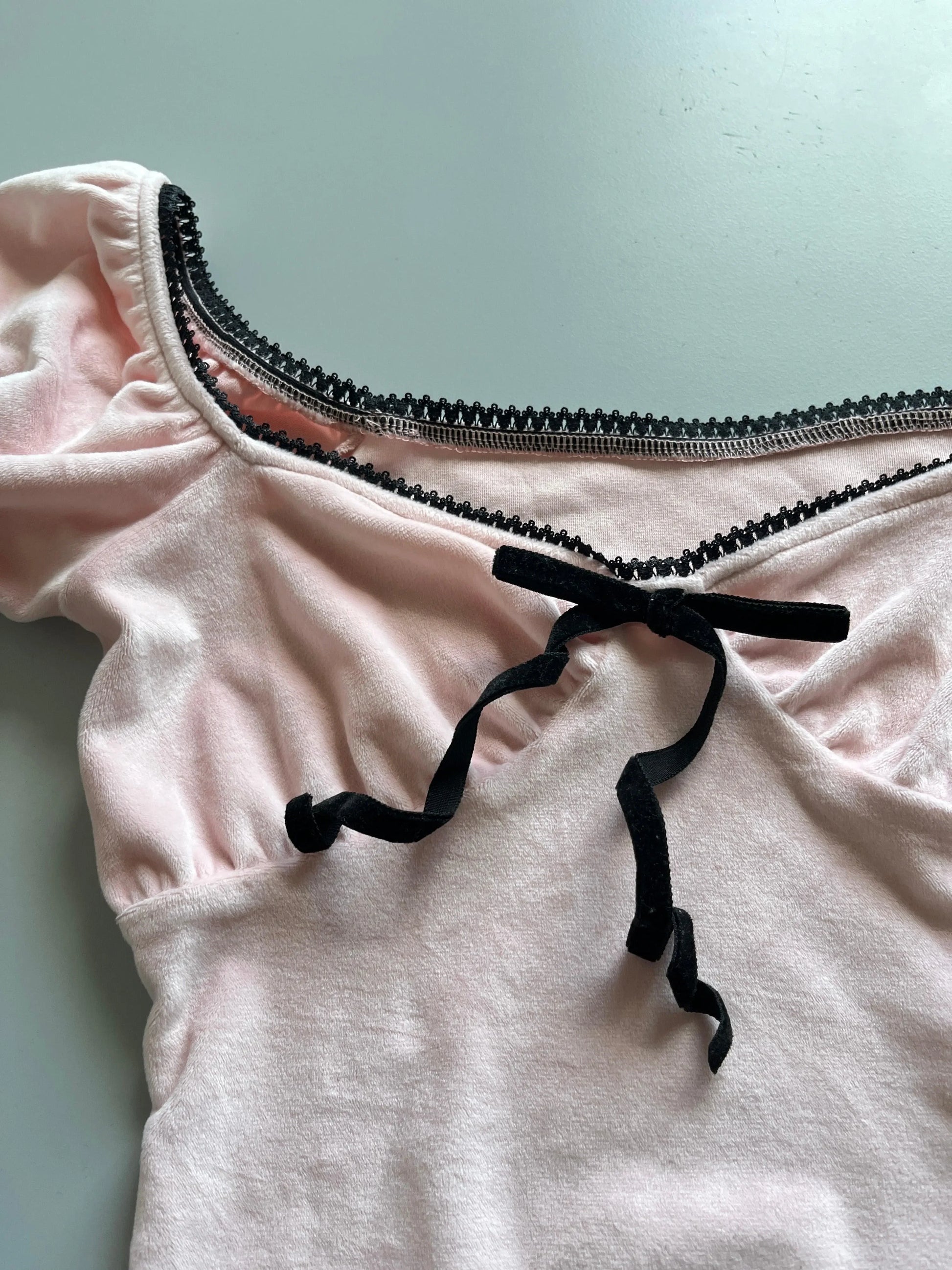 Top Crop a Maniche Corte con Pizzo Fairy per Donne, Scollo Quadrato, Slim Fit, T-Shirt Vintage Y2K Coquette - Shoplifts